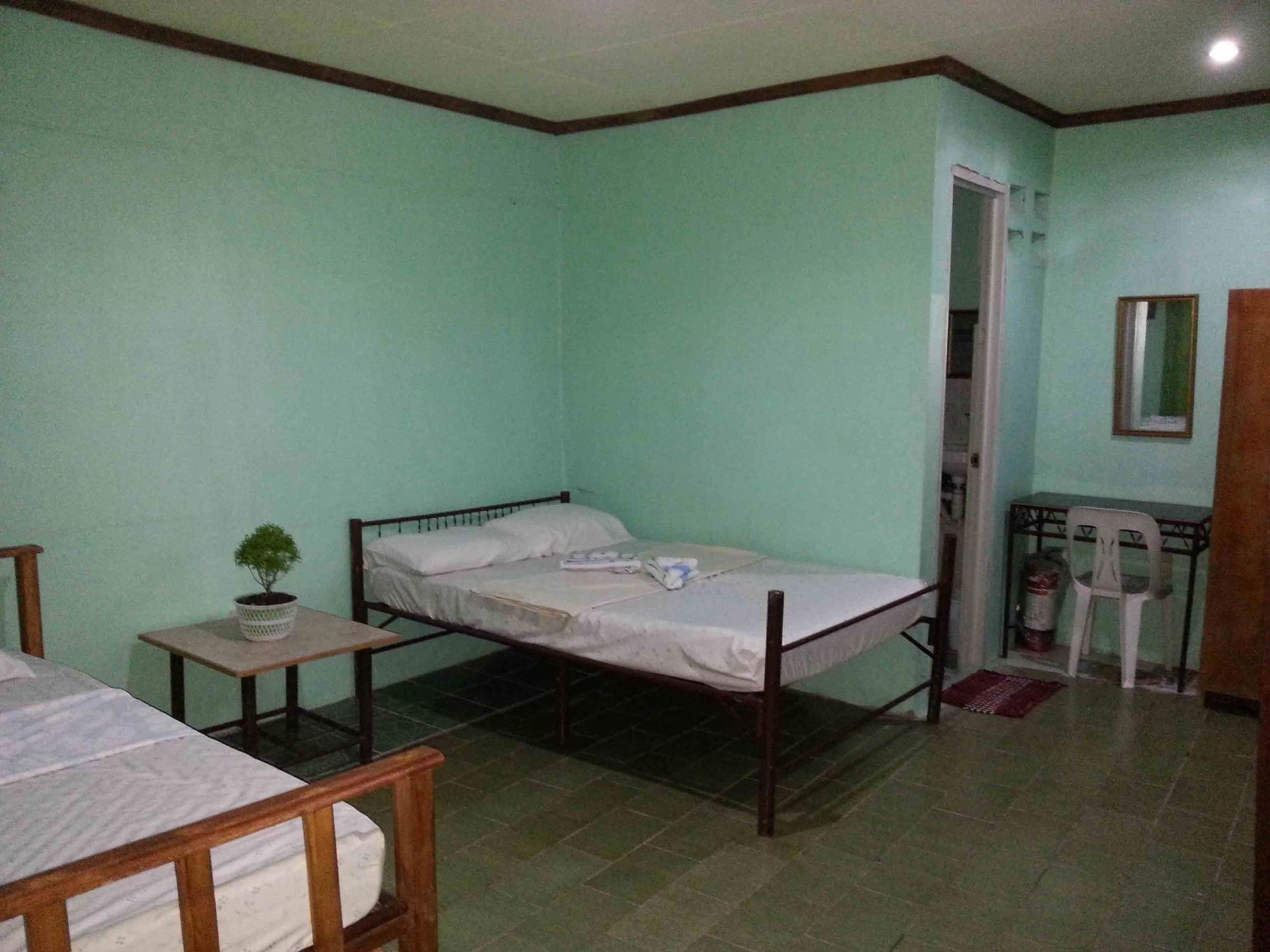 Dhayne Pension Puerto Princesa Exteriör bild