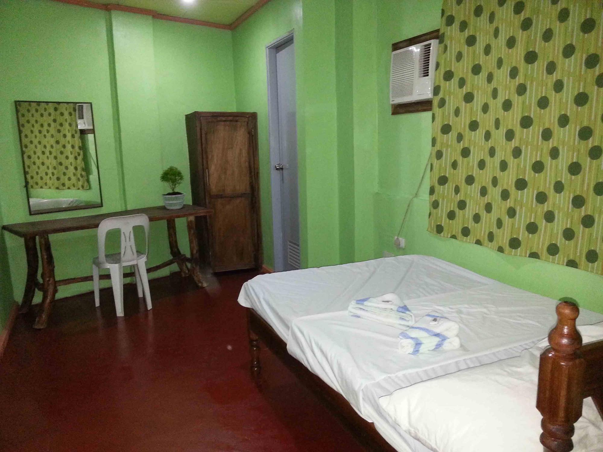 Dhayne Pension Puerto Princesa Exteriör bild
