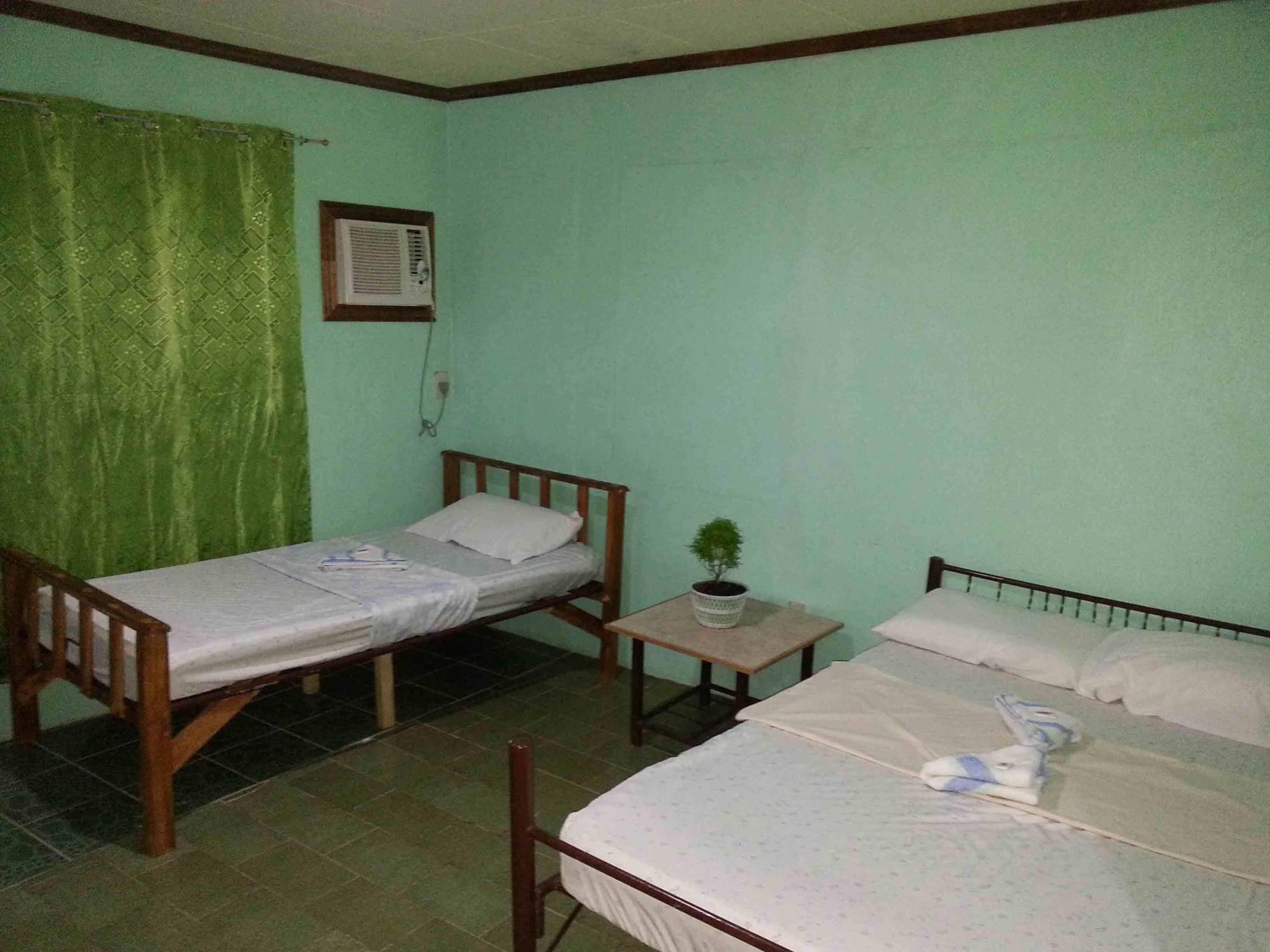 Dhayne Pension Puerto Princesa Exteriör bild